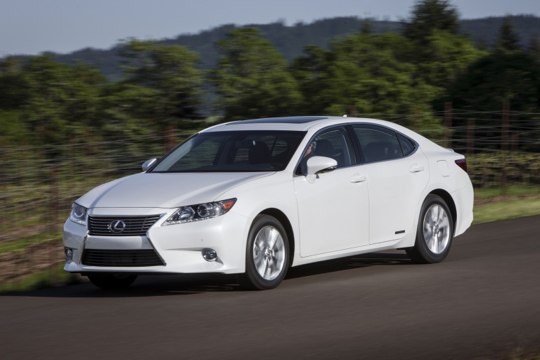 2015 Lexus ES 300h Hybrid Sedan Picture