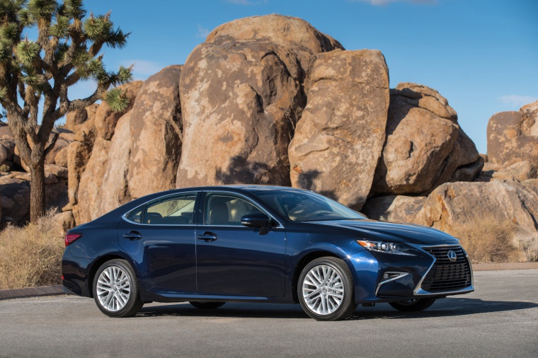 2016 Lexus ES 350 Sedan Picture