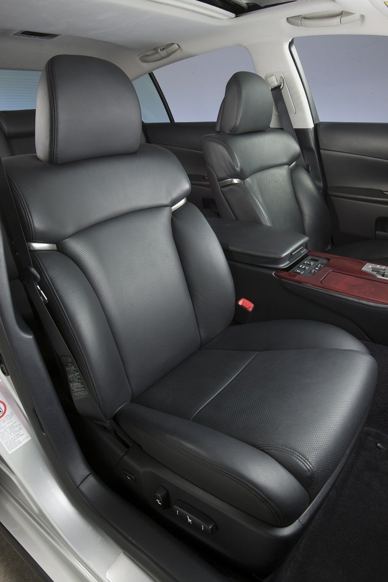 2011 Lexus GS 450h Sedan Front Seats Picture