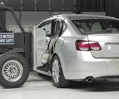 2011 Lexus GS Sedan IIHS Side Impact Crash Test Picture