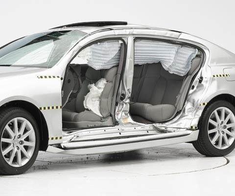 2011 Lexus GS Sedan IIHS Side Impact Crash Test Picture