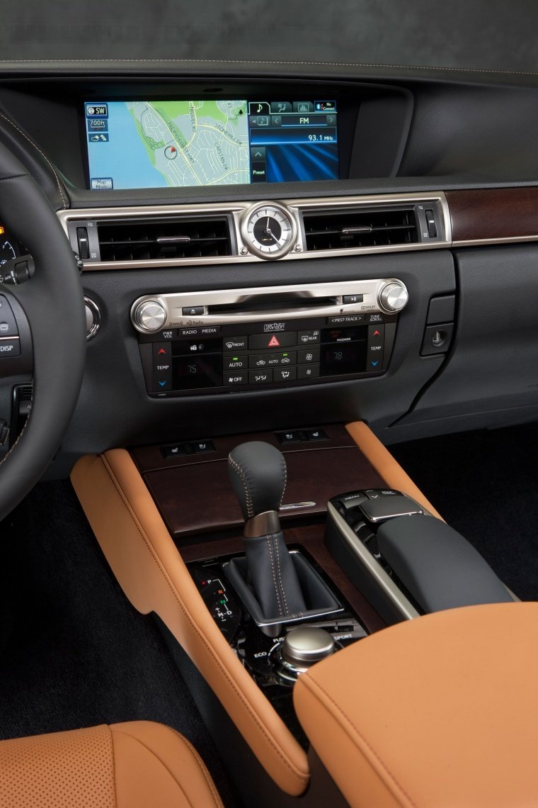 2013 Lexus GS 350 Sedan Center Stack Picture