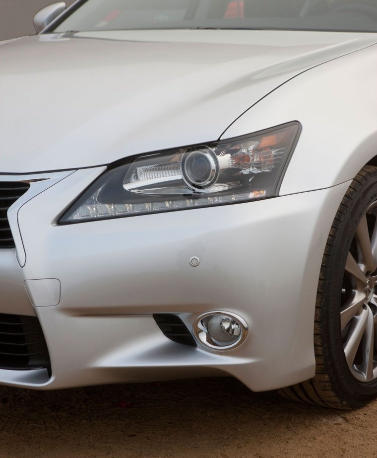 2015 Lexus GS 350 Sedan Headlight Picture