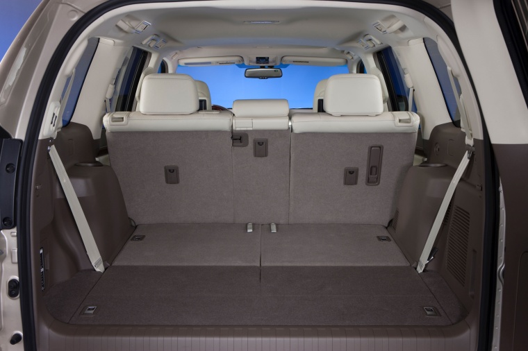 2011 Lexus GX460 Trunk Picture