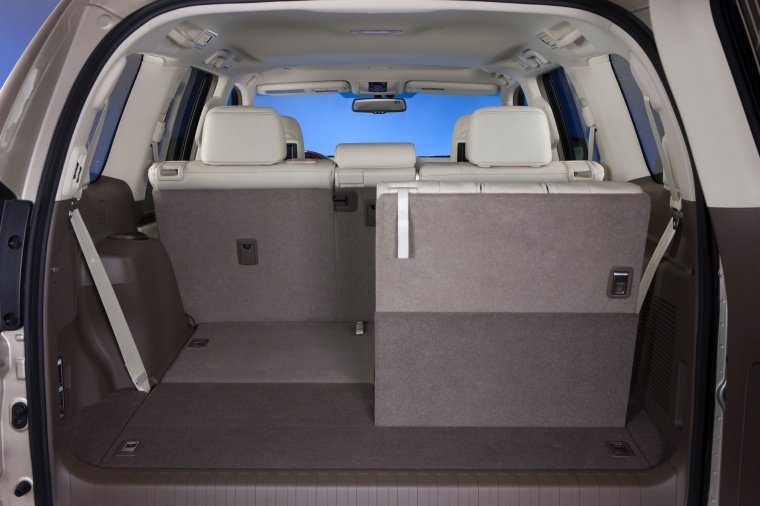 2012 Lexus GX460 Trunk Picture
