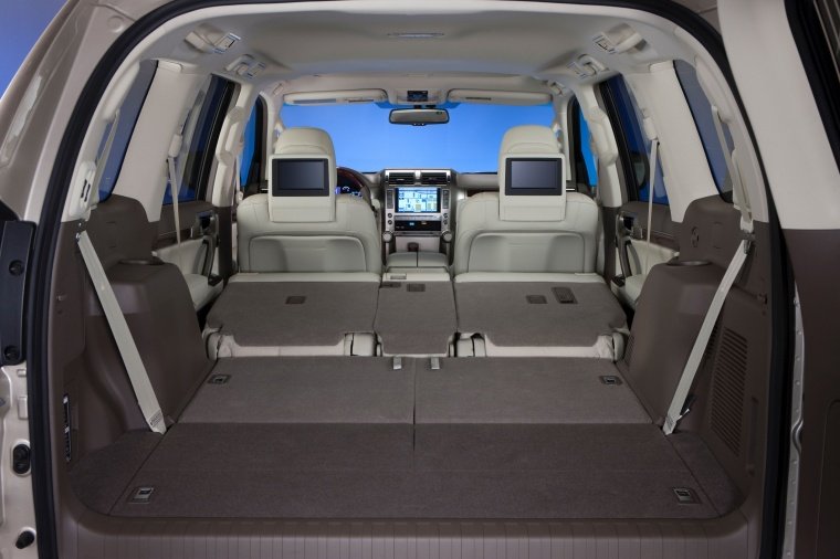 2012 Lexus GX460 Trunk Picture