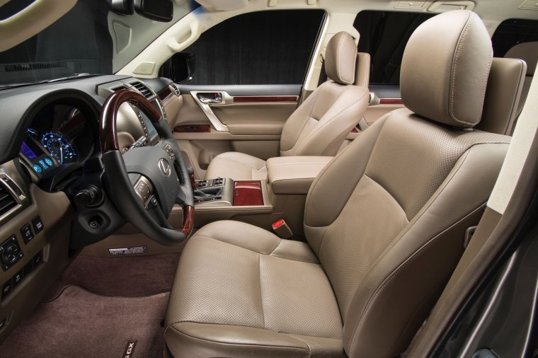 2016 Lexus GX460 Front Seats Picture