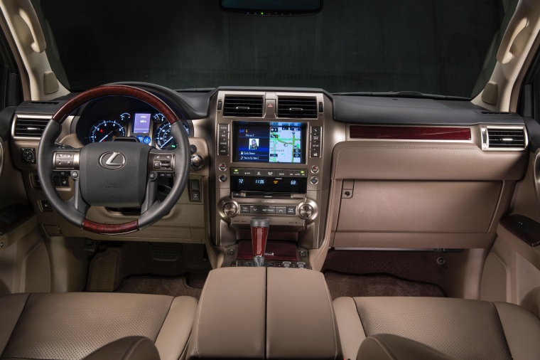 2017 Lexus GX460 Cockpit Picture