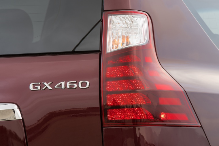 2018 Lexus GX460 Sport Design Package Tail Light Picture