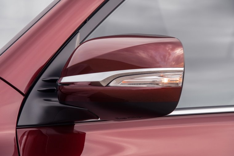 2019 Lexus GX460 Sport Design Package Door Mirror Picture