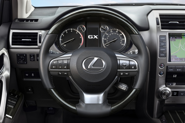 2020 Lexus GX460 Cockpit Picture