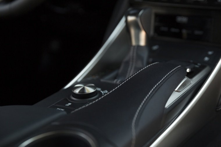 2018 Lexus IS 350 AWD Center Console Picture