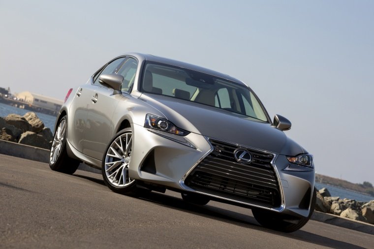 2018 Lexus IS 300 Picture