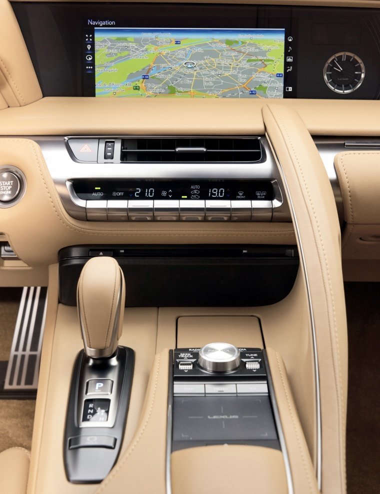 2018 Lexus LC 500 Coupe Center Stack Picture