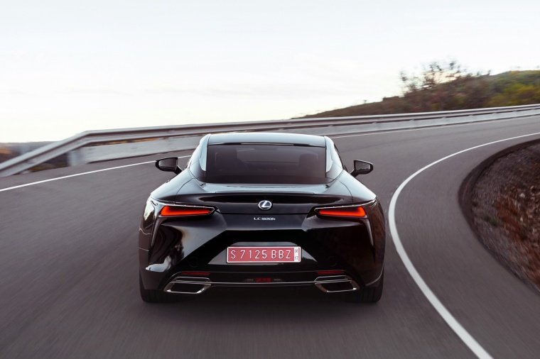 2018 Lexus LC 500h Coupe Picture