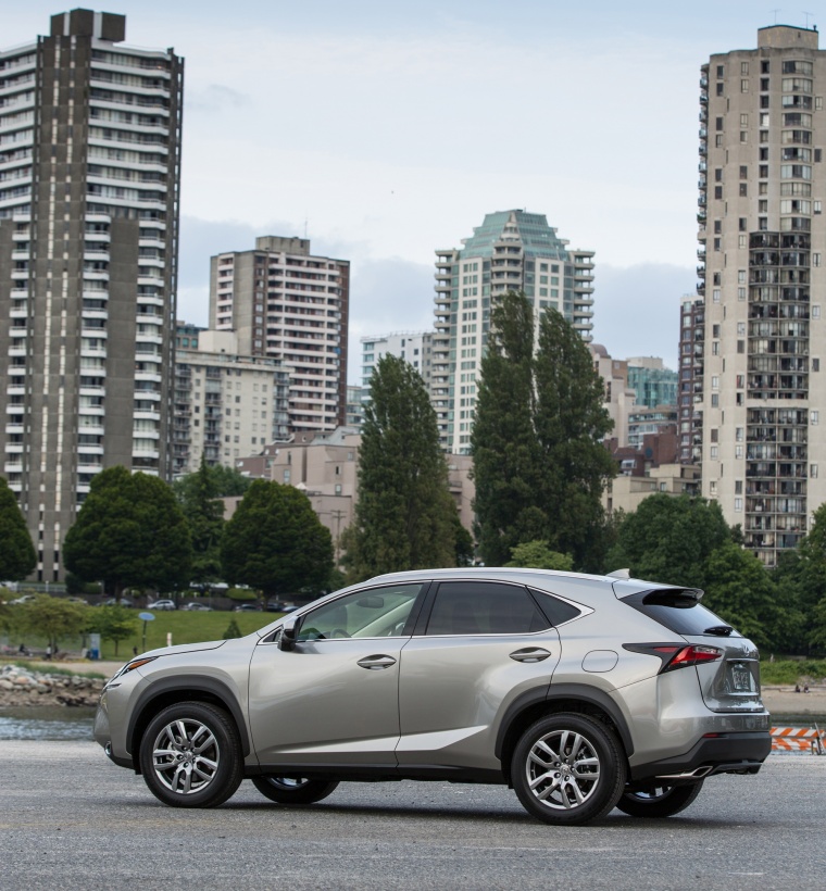 2015 Lexus NX200t Picture