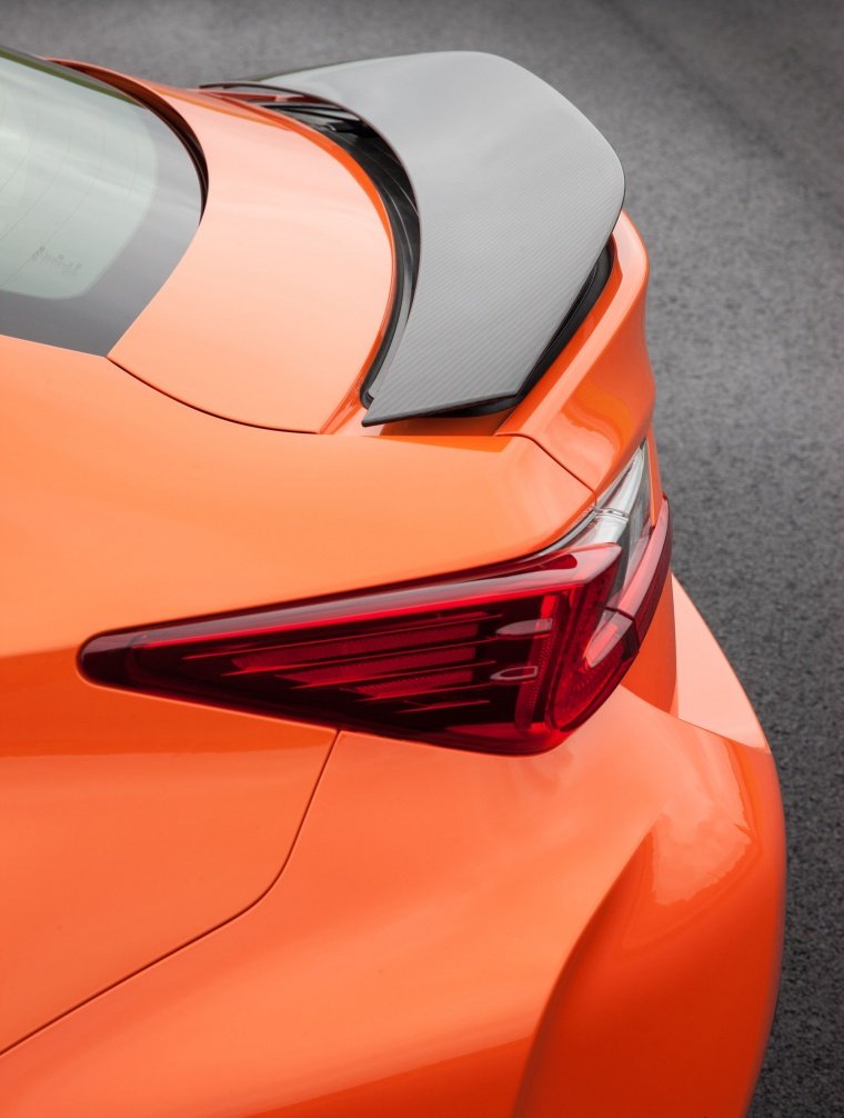 2015 Lexus RC-F Rear Wing Picture
