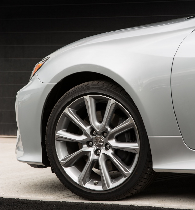 2016 Lexus RC350 F-Sport Rim Picture