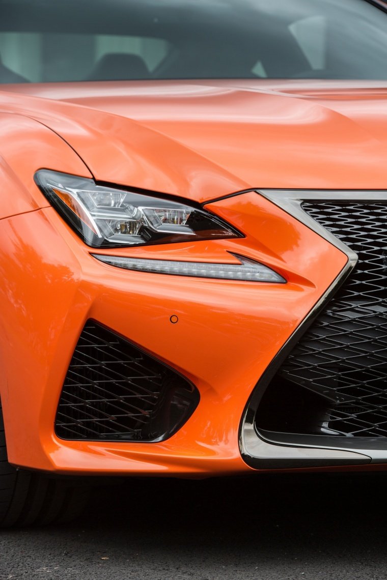 2017 Lexus RC-F Headlight Picture