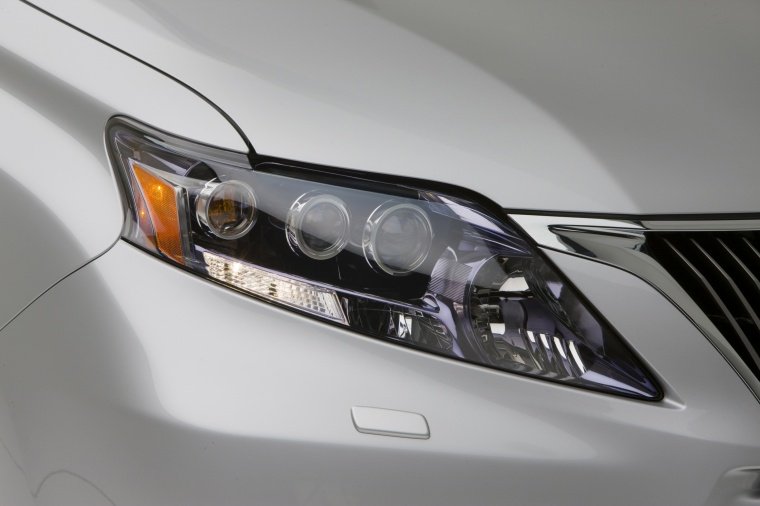 2012 Lexus RX450h Headlight Picture