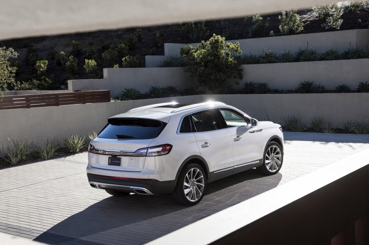 2020 Lincoln Nautilus 2.7T AWD Picture