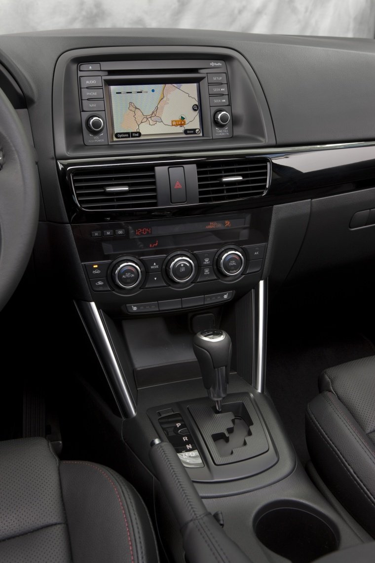 2015 Mazda CX-5 Center Stack Picture