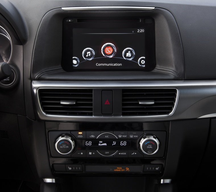 2016 Mazda CX-5 Center Stack Picture