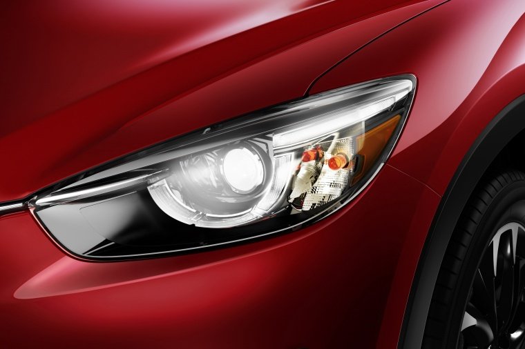 2016 Mazda CX-5 AWD Headlight Picture