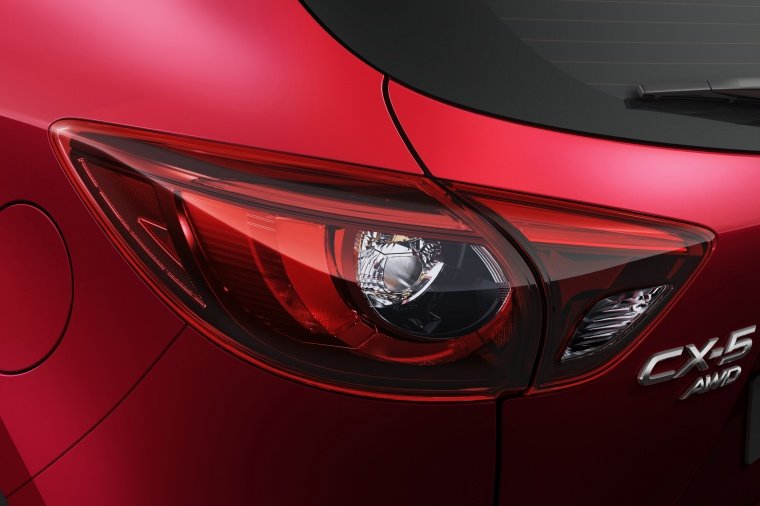 2016 Mazda CX-5 AWD Tail Light Picture