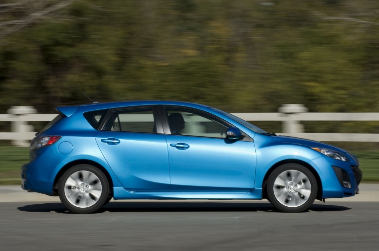 2010 Mazda 3s Hatchback Picture