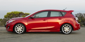 2010 Mazda Mazda3 Reviews / Specs / Pictures / Prices