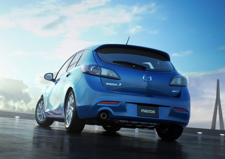 2012 Mazda 3i Hatchback Picture