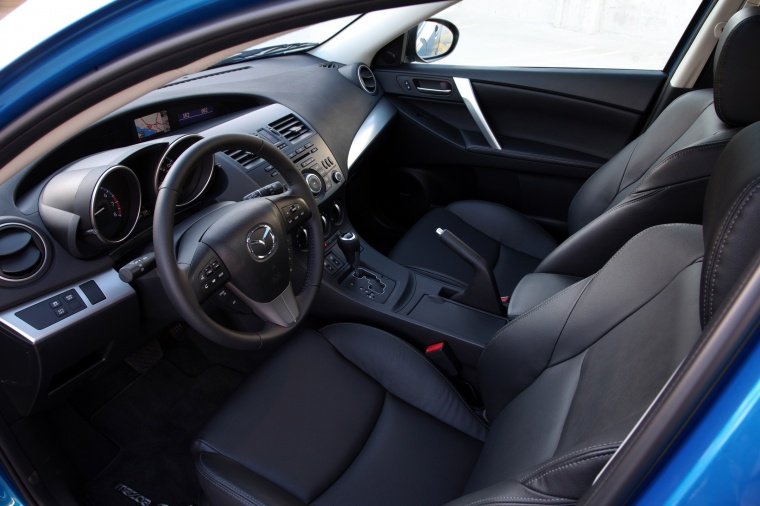 2012 Mazda 3i Hatchback Front Seats Picture