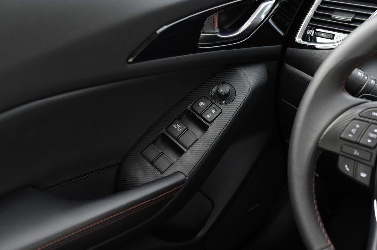 2015 Mazda Mazda3 Hatchback Door Panel Picture