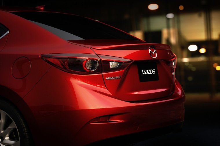 2015 Mazda Mazda3 Sedan Tail Light Picture