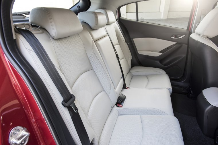 2017 Mazda Mazda3 Grand Touring 5-Door Hatchback Rear Seats Picture