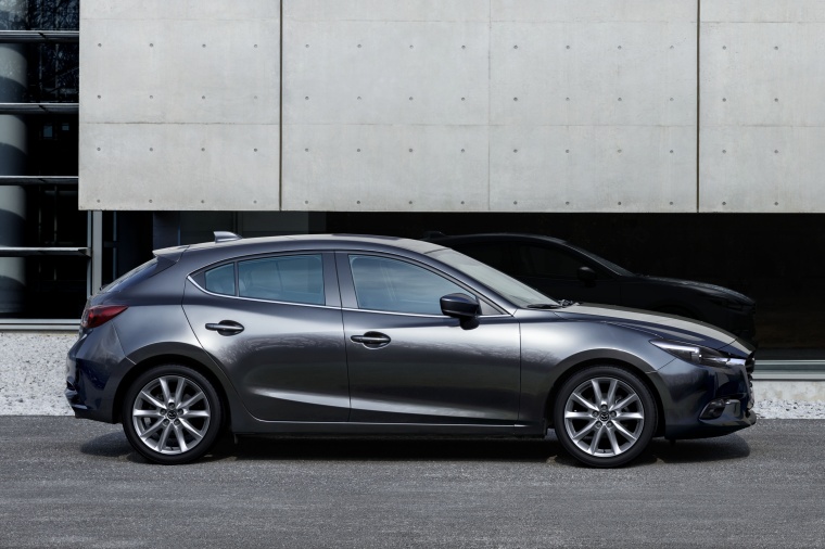 2017 Mazda Mazda3 Grand Touring 5-Door Hatchback Picture