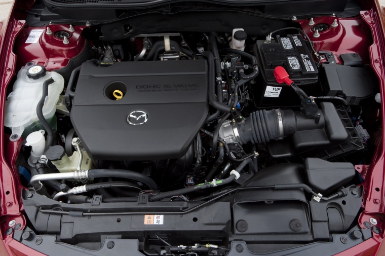 2011 Mazda 6i 2.5-liter 4-cylinder Engine Picture