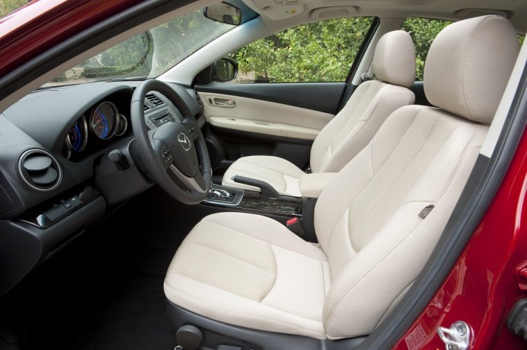 2013 Mazda 6i Front Seats Picture