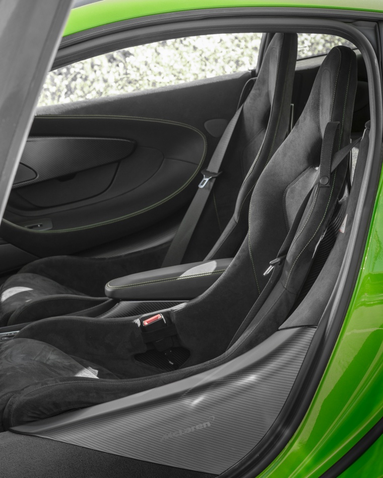 2017 McLaren 570S Coupe Front Seats Picture