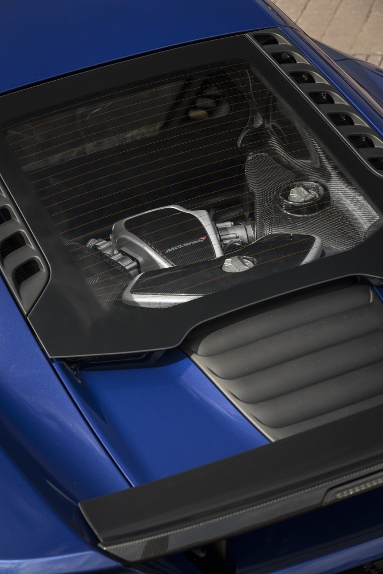 2015 McLaren 650S Coupe 3.8L V8 twin-turbo Engine Picture