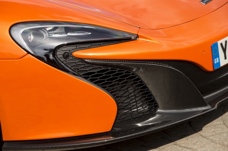 2015 McLaren 650S Spider Headlight Picture