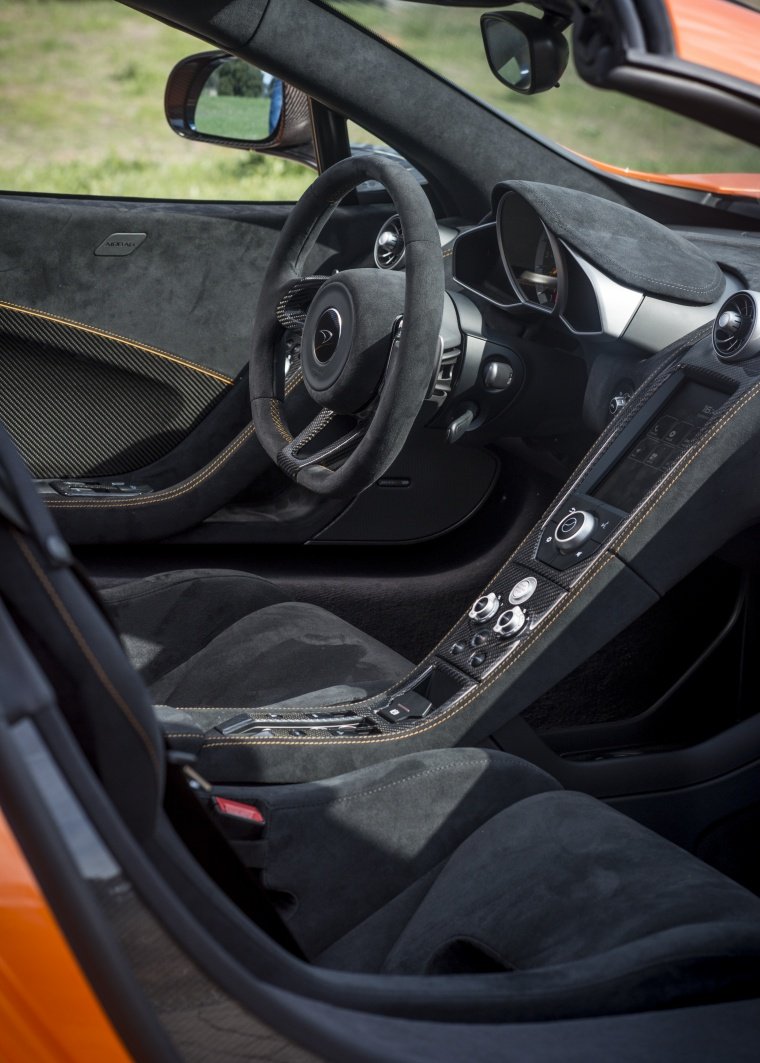 2015 McLaren 650S Spider Front Seats Picture