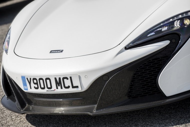 2016 McLaren 650S Coupe Headlight Picture