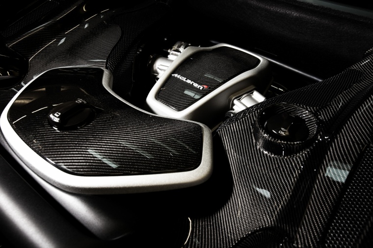 2016 McLaren 650S Coupe 3.8-liter V8 twin-turbocharged Engine Picture