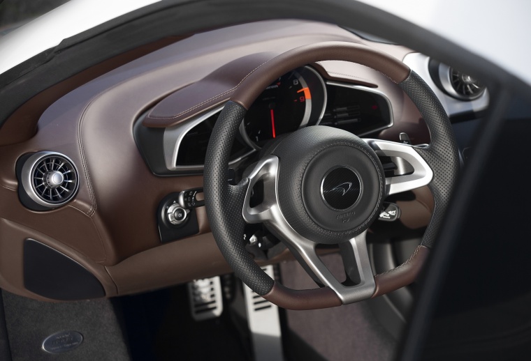 2016 McLaren 650S Coupe Interior Picture