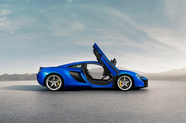 2016 McLaren 650S Coupe with doors open Picture