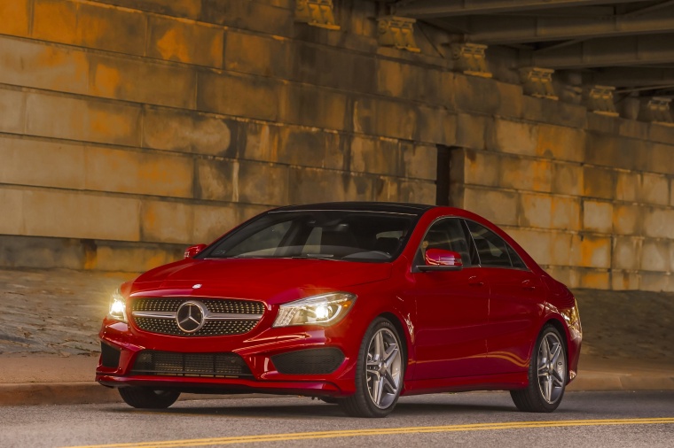 2016 Mercedes-Benz CLA250 Picture