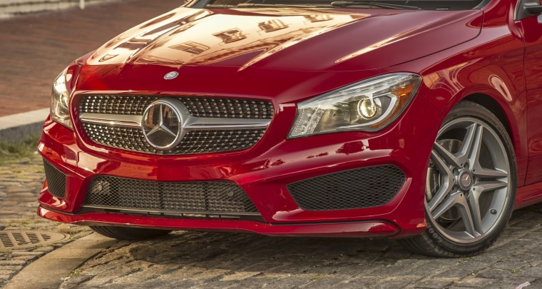 2016 Mercedes-Benz CLA250 Front Fascia Picture