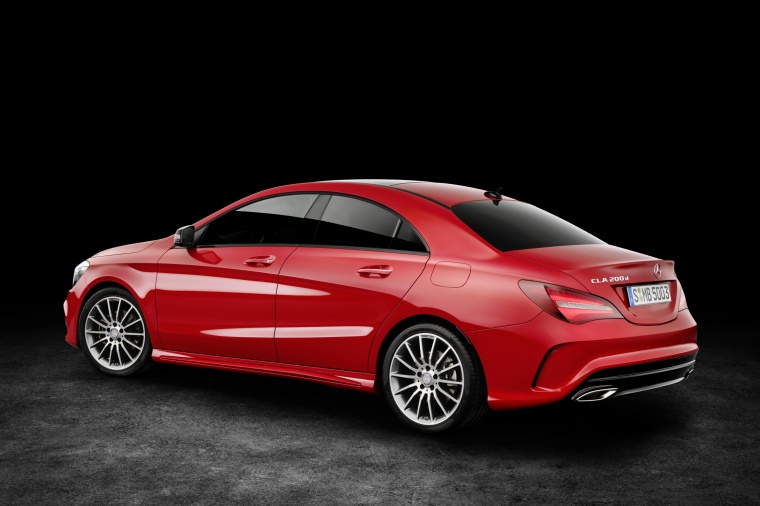 2018 Mercedes-Benz CLA-Class 4-door Coupe Picture